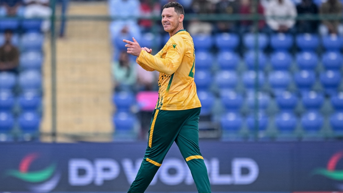 LSG को लगा बड़ा झटका, वानिंदु हसरंगा पूरे सीजन से हुए बाहर; 34 साल का खिलाड़ी लेगा उनकी जगह