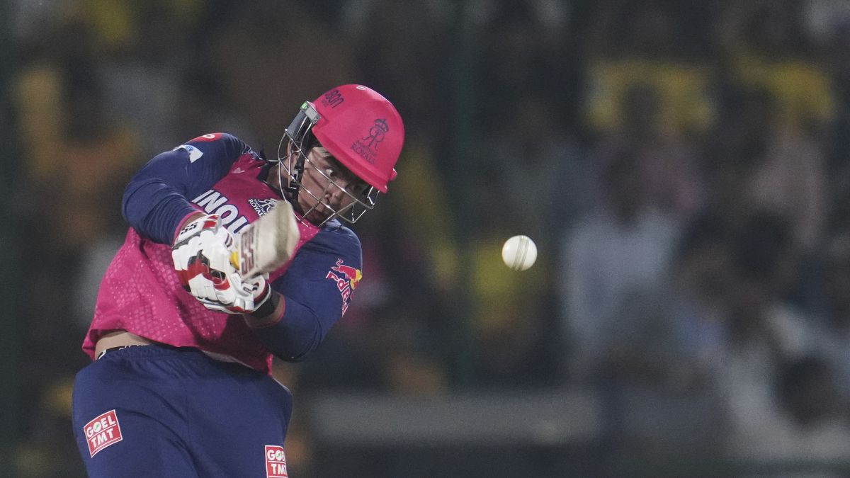 वैभव सूर्यवंशी ने अब जोश हेजलवुड को लिया रिमांड पर, 15 बॉल पर ही जड़ दी हाफ सेंचुरी