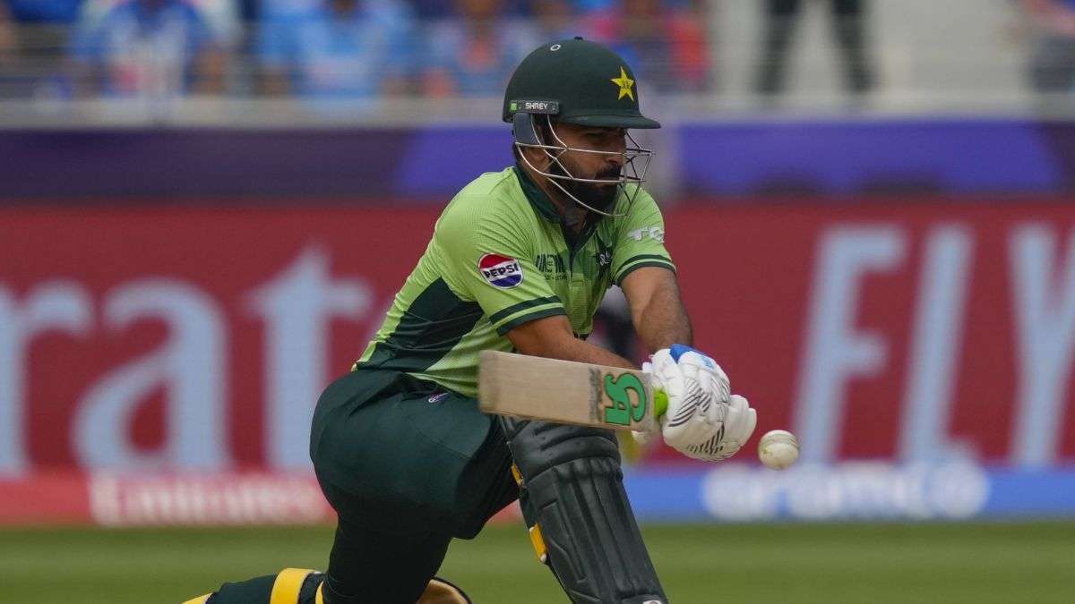 लाइव टीवी पर पाकिस्तानी क्रिकेटर ने सेलेक्टर्स को धोया, कहा- 700-800 रन बनाए फिर भी किया ड्रॉप