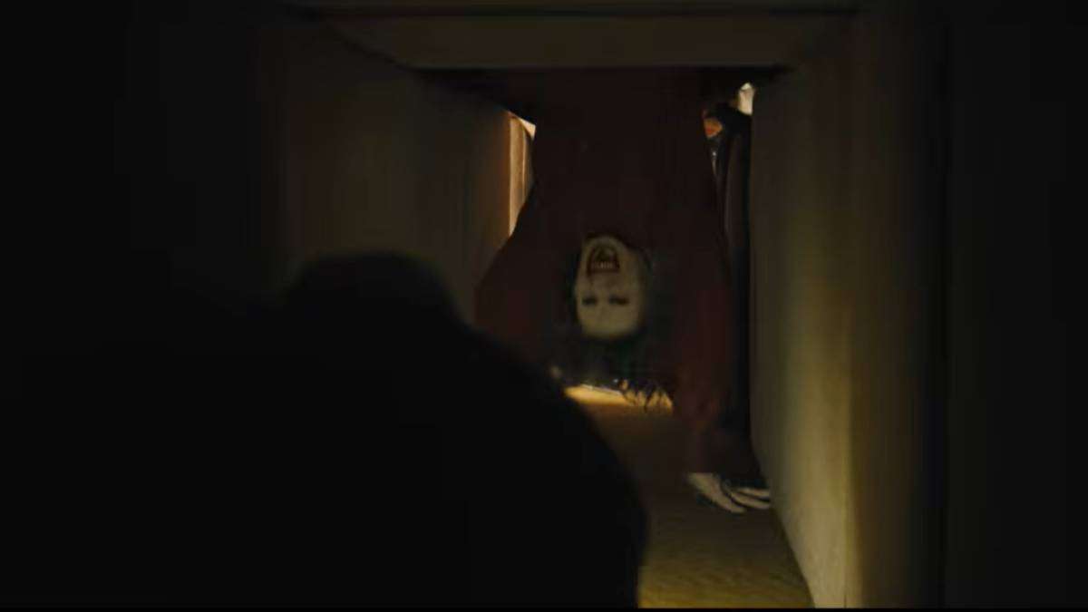 इंसानों की दुनिया में आत्माएं, आ गया सबसे डरावनी फिल्म का ट्रेलर, देखकर खड़े हो जाएंगे रोंगटे