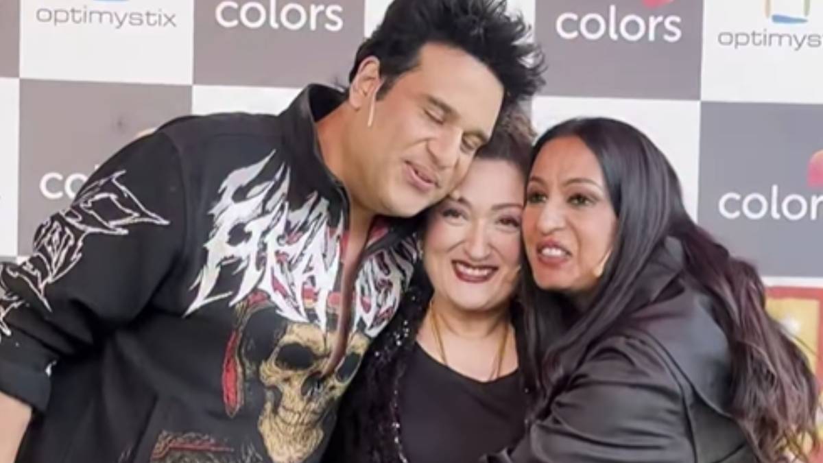 'वनवास खत्म हो गया', भांजे कृष्णा अभिषेक से दूर हुए सुनीता के शिकवे-गिले, बहू कश्मीरा को लगाया गले, साथ खिंचवाई तस्वीरें