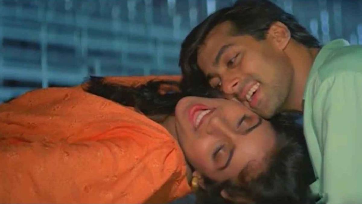 35 सालों बाद भी नहीं उतरा 5 मिनट 4 सेकेंड के गाने का खुमार, रस-रस कर चढ़ता है प्यार के शरबत का नशा, प्लेलिस्ट में आज भी नंबर 1