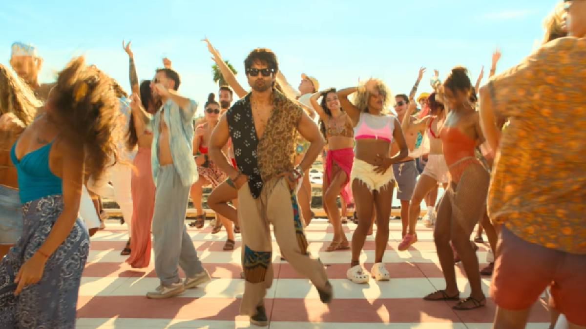 कॉकटेल 2 का नया गाना हुआ रिलीज, मस्ती में डूबीं रश्मिका मंदाना और कृति सैनन, शाहिद ने भी जमाया रंग