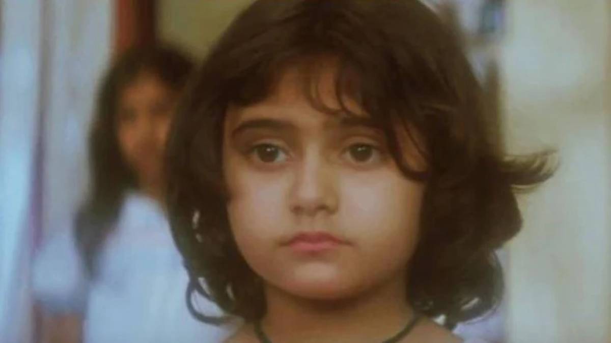 Mr. India की टीना बन चुकी है 2 बच्चों की मम्मी, 45 की उम्र में भी लगती हैं क्यूटीपाई, देखकर कहेंगे- ये हैं डिंपल क्वीन