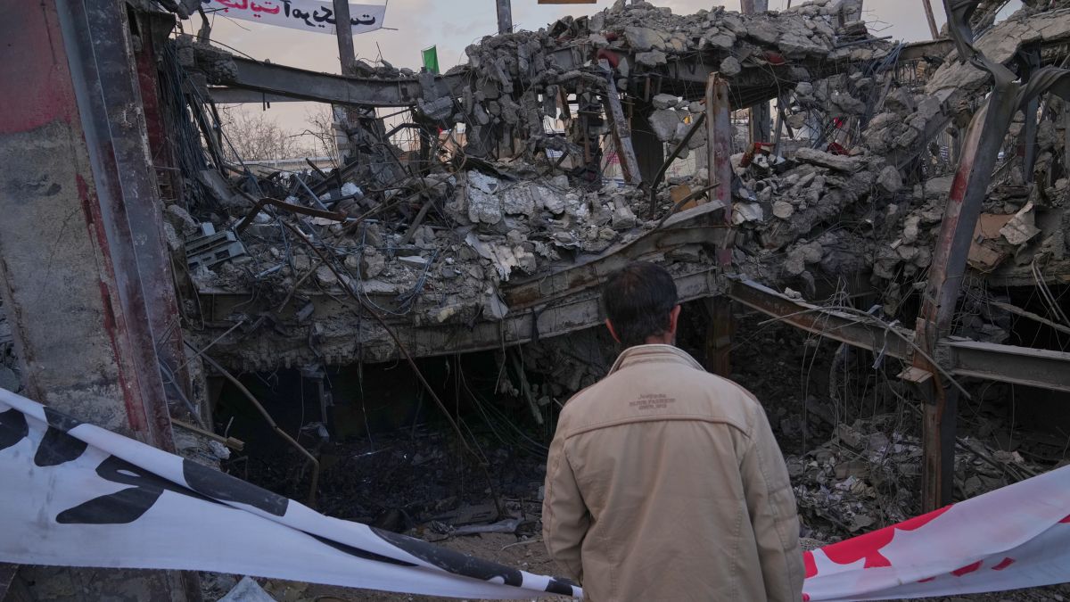 ईरान पर होने वाला है बड़ा हमला? नागरिकों को ट्रेन यात्रा से बचने की सलाह, इजरायल ने किया आगाह