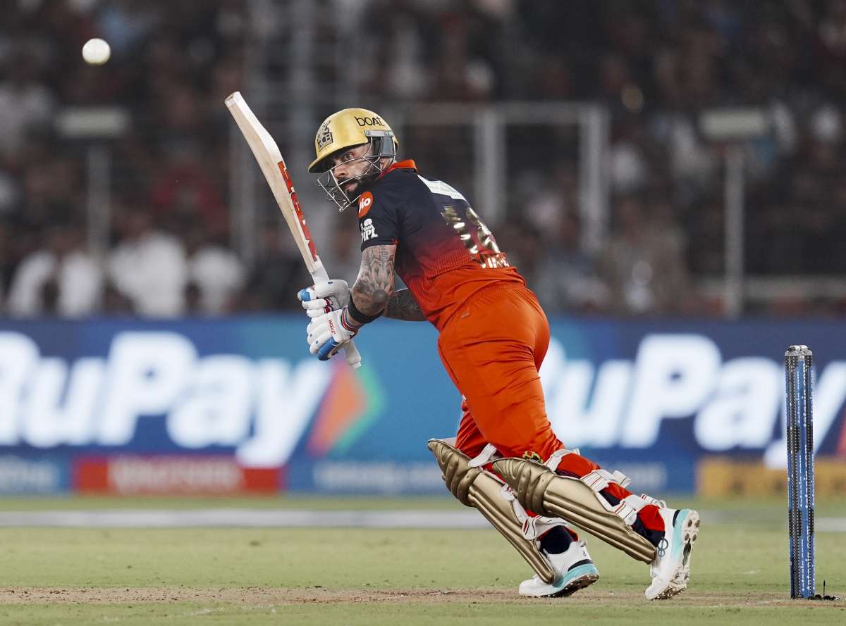 विराट कोहली ने बताया IPL 2026 में RCB का टर्निंग पॉइंट, ट्रॉफी जीतने के बाद की बॉलर्स की जमकर तारीफ