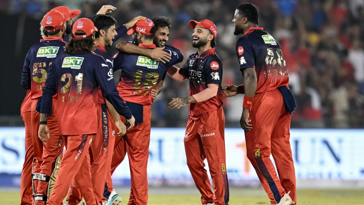 PBKS vs RCB: धर्मशाला में RCB को लगा झटका, मैच से पहले बदला कप्तान, जानें किसे मिली टीम की कमान?