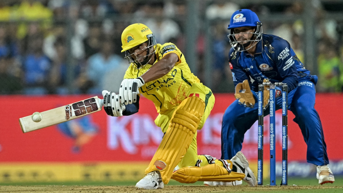 एक साथ 2 खिलाड़ी IPL 2026 से बाहर, 5 बार की चैंपियन को लगा दोहरा झटका