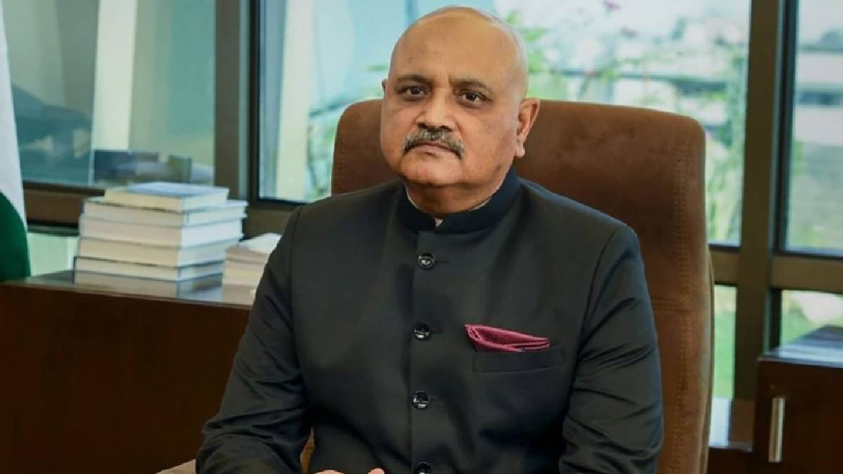          केंद्र ने सीबीआई निदेशक प्रवीण सूद का कार्यकाल फिर बढ़ाया, अब एक साल और अपने पद पर बने रहेंगे          