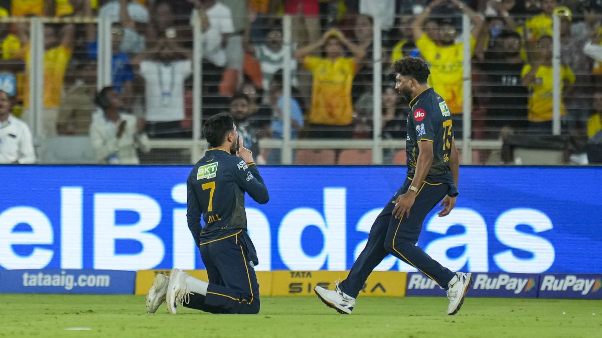 GT vs CSK मैच में शुभमन गिल का अग्रेसिव सेलिब्रेशन, शिवम दुबे को आउट करने के बाद फैंस की तरफ किया ऐसा इशारा, देखें VIDEO