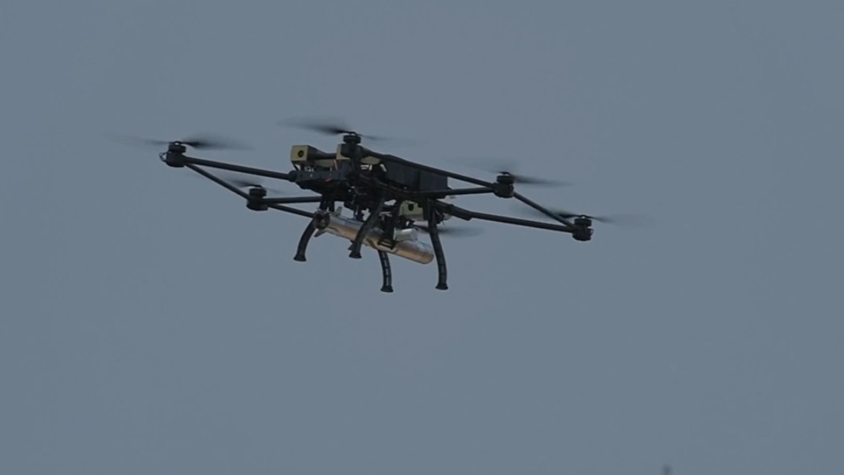          भारतीय सेना ने खरीद लिए घातक AGNIKAA VTOL-1 FPV कामिकाजे ड्रोन, हाई प्रिसिजन स्ट्राइक करने की ताकत, जानें कितना घातक है          