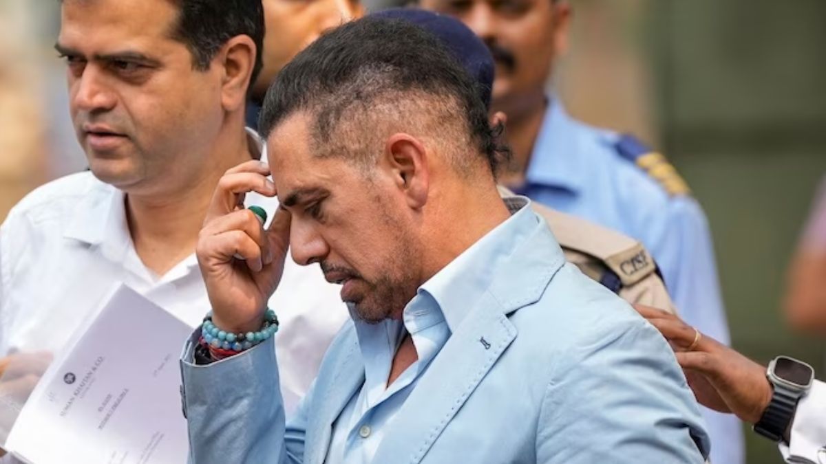          रॉबर्ट वाड्रा को शिकोहपुर लैंड डील मामले में हाईकोर्ट ने नहीं दी राहत, ऐसे बढ़ीं मुश्किलें          