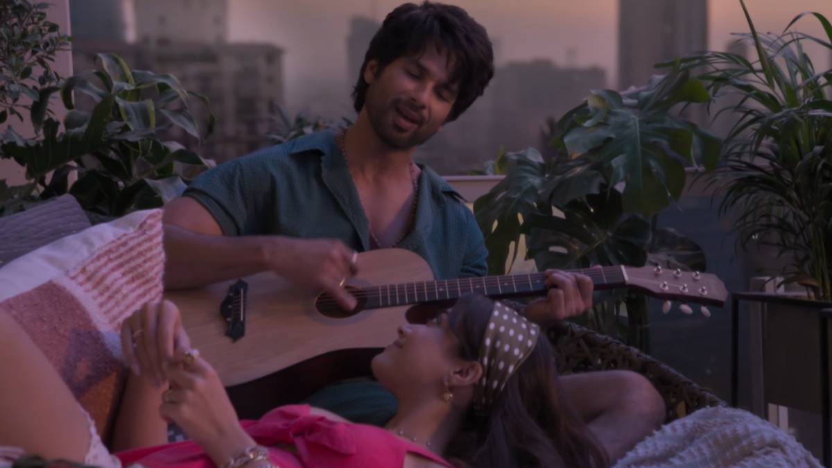 कृति के बाद रश्मिका मंदाना संग शाहिद कपूर की जादुई केमिस्ट्री, 'कॉकटेल 2' के नए रोमांटिक ट्रैक में गूंजी अरिजीत सिंह की आवाज