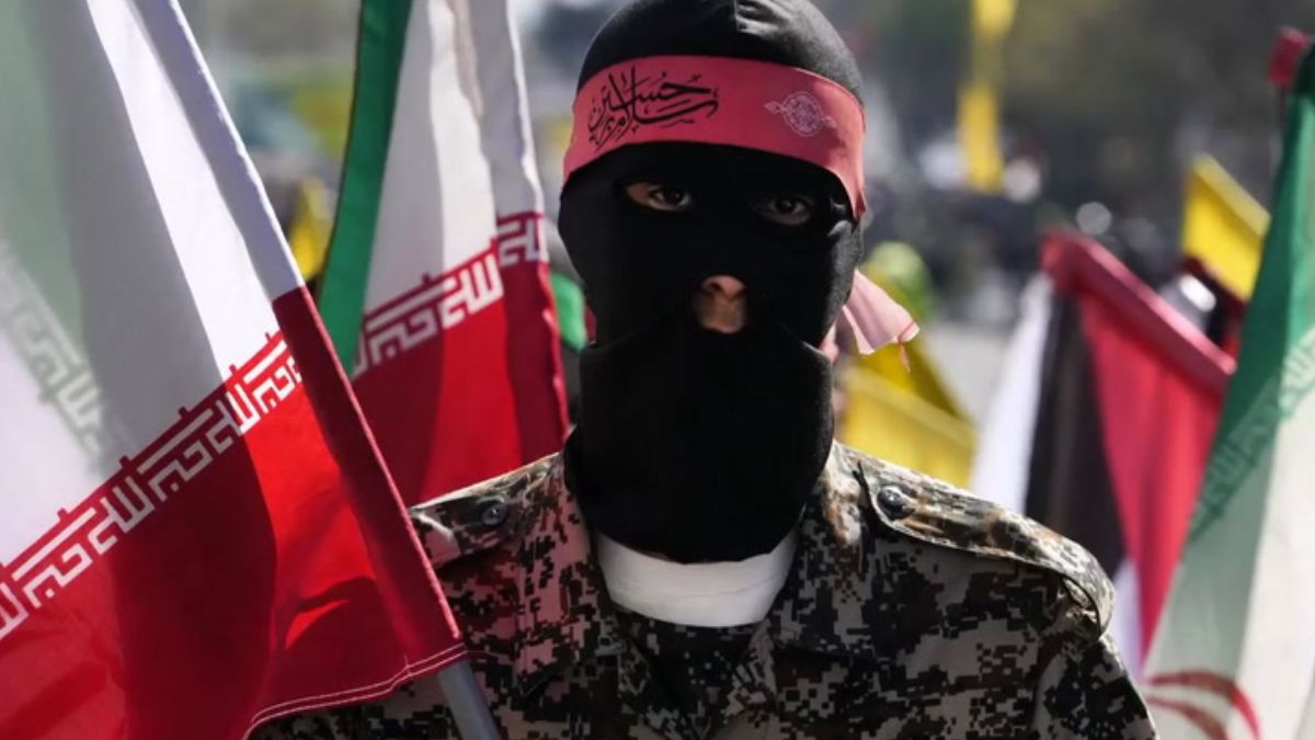          IRGC की कमर तोड़ने के लिए अमेरिका ने किया 143 करोड़ के ईनाम का ऐलान! चल दिया ये बड़ा दांव          