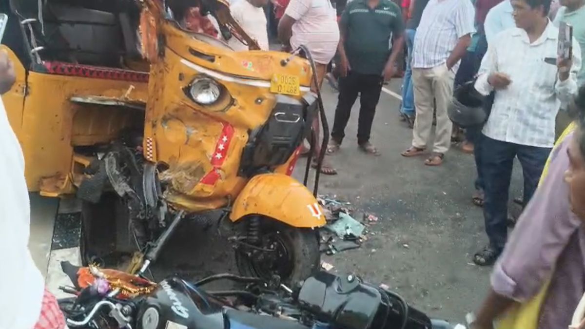 ऑटो से भीषण टक्कर के बाद बाइक सवार का सिर धड़ से अलग हुआ, 6 लोग गंभीर रूप से घायल