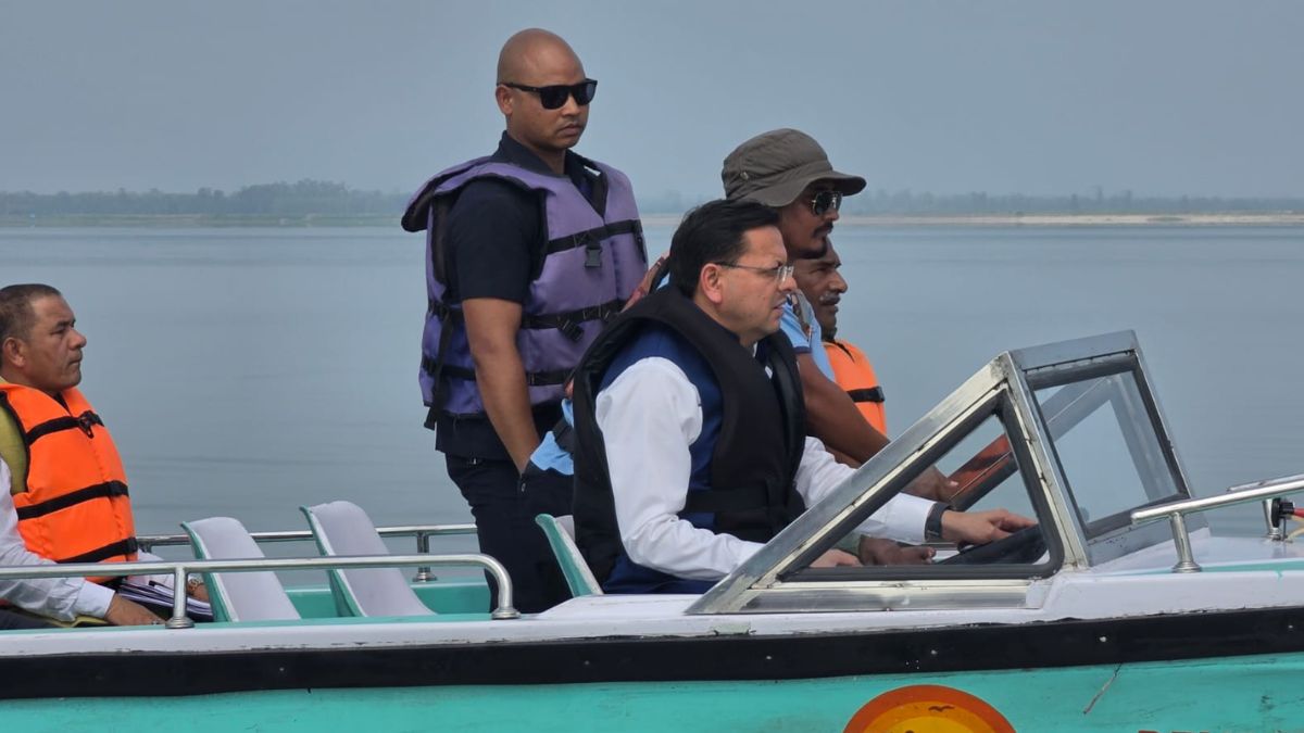 मुख्यमंत्री पुष्कर सिंह धामी ऊधम सिंह नगर पहुंचे, लिया अंतरराष्ट्रीय क्याकिंग और कैनोइंग प्रतियोगिता की तैयारियों का जायजा