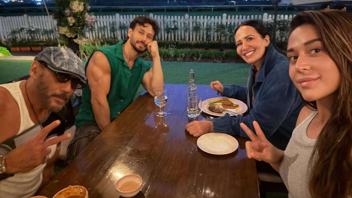 जैकी श्रॉफ के परिवार का सबसे पढ़ा-लिखा सदस्य कौन? टाइगर ने नहीं किया ग्रेजुएशन, कृष्णा ने किया खुलासा