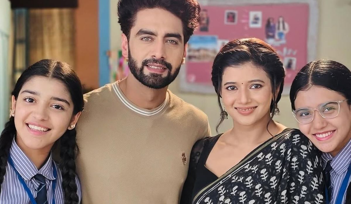 YRKKH: पोद्दार परिवार के खिलाफ खड़े हुए अभिरा-अरमान, मायरा के स्टॉकर का पर्दाफाश, ऋषभ हुआ गिरफ्तार