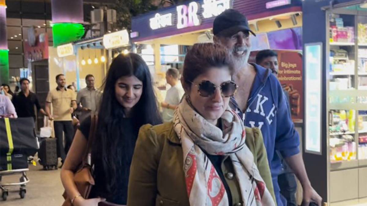एयरपोर्ट पर बेटी नितारा संग मस्ती करते दिखे अक्षय कुमार, क्यूट बॉन्डिंग और कूल अंदाज ने लूटी महफिल, फैंस लुटा रहे प्यार