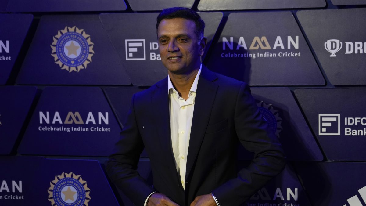 राहुल द्रविड़ संभालेंगे इंग्लैंड टेस्ट टीम की कमान? मैकुलम के हटने के बाद कई पूर्व दिग्गज खिलाड़ी रेस में शामिल