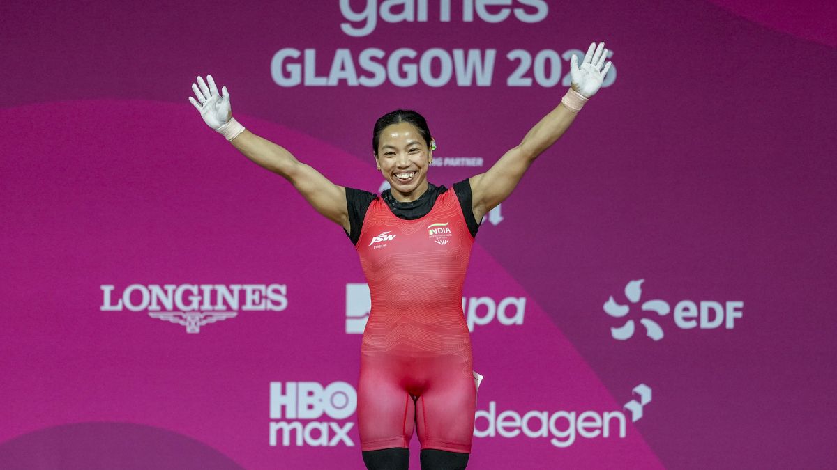 CWG 2026 में मीराबाई चानू ने जीता भारत के लिए पहला गोल्ड, कॉमनवेल्थ गेम्स में लगाई हैट्रिक