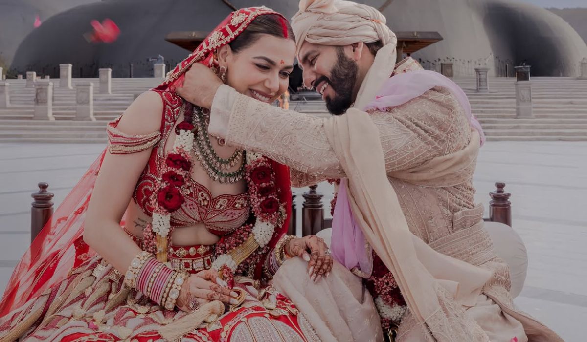'बिग बॉस ओटीटी 2' फेम पलक पुरसवानी बनीं दुल्हन, ईशा योग केंद्र में लिए सात फेरे, पति रोहन खन्ना संग शेयर की तस्वीरें