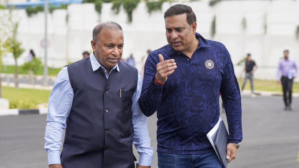 क्रिकेटर कोई 'मशीन' नहीं जो तय समय में ठीक हो जाएं, COE प्रमुख वीवीएस लक्ष्मण ने चोटिल प्लेयर्स का किया बचाव