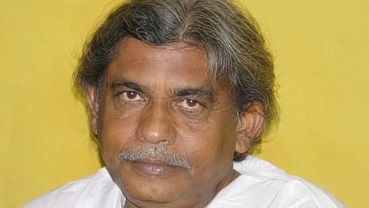 वेंटिलेटर सपोर्ट पर 3 बार के राष्ट्रीय पुरस्कार विजेता निर्देशक राजा सेन, कोलकाता के अस्पताल में भर्ती