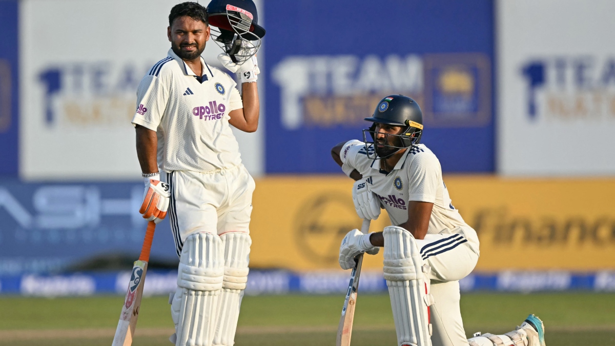 IND vs SL गॉल टेस्ट के दूसरे दिन बारिश के चलते खेल नहीं हुआ शुरू, मैदान को कवर्स से ढका गया
