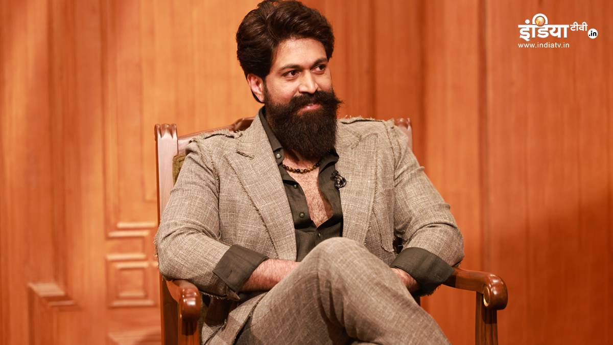 'कंडोम ऐड के पैसा लूंगा, फ्री में नहीं', उठीं उंगलियां तो बोले सुपरस्टार यश, 'आप की अदालत' में की ट्रोल्स की बोलती बंद