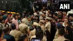 MPSC को लेकर छात्रों ने रातभर जमकर किया विरोध प्रदर्शन, आयोग से की ये मांगें