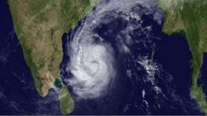 Cyclone Dana हुआ सक्रिय, इन स्मार्टफोन ऐप्स से ट्रैक कर सकते हैं तूफान का हर मूवमेंट