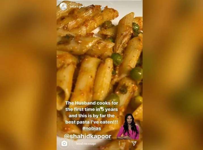 शाहिद ने मीरा के लिए बनाया पास्ता