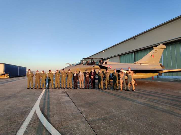 First 5 IAF Rafale fighter aircraft take off for India from France