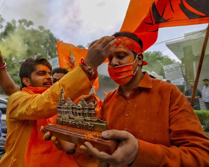 See in Latest pictures how the Ram temple was celebrated across the country तस्वीरों में देखिए कैसे 