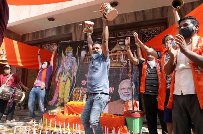 See in Latest pictures how the Ram temple was celebrated across the country तस्वीरों में देखिए कैसे 