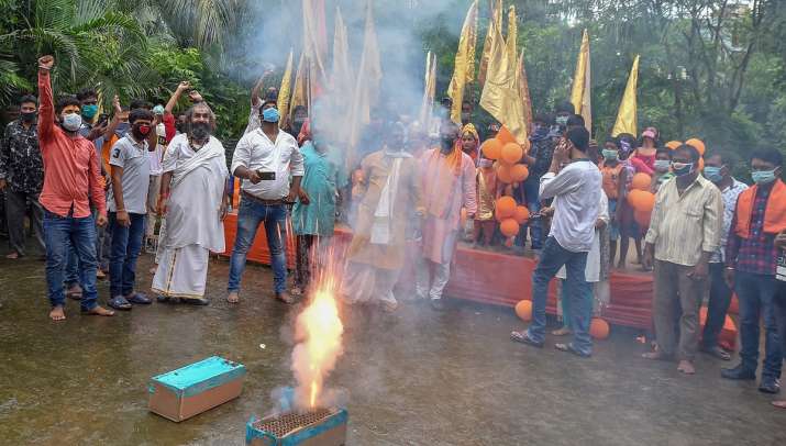 See in Latest pictures how the Ram temple was celebrated across the country तस्वीरों में देखिए कैसे 