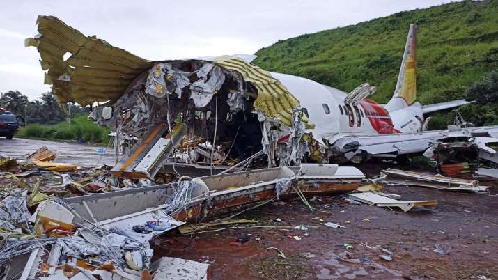 Kozhikode airport plane crash