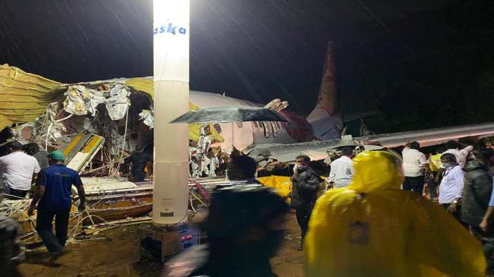 Kozhikode plane crash photo