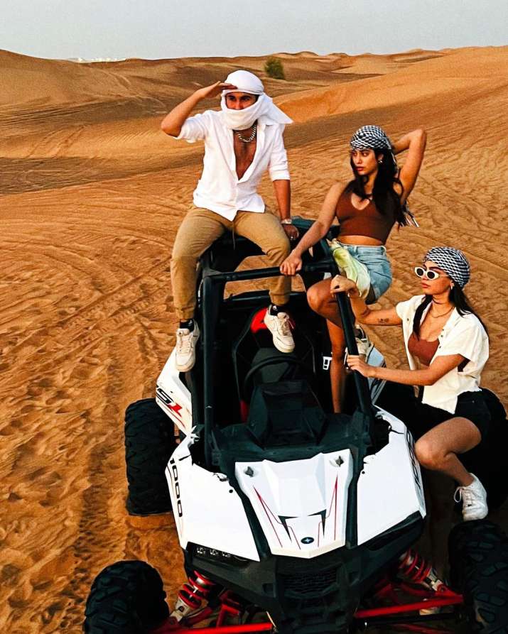 janhvi kapoor dessert in the desert pics with sister khushi kapoor 