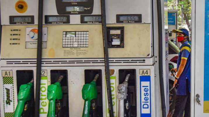 Petrol-Diesel Price Today: पेट्रोल-डीजल की कीमतों में आज भी हुई बढ़ोतरी, जानें क्या है नया रेट