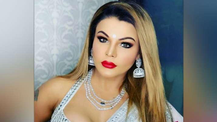 Rakhi Sawant: मां की बीमारी के बीच राखी ने रोते-रोते कहा मैं मर गई तो..., देखिए वीडियो