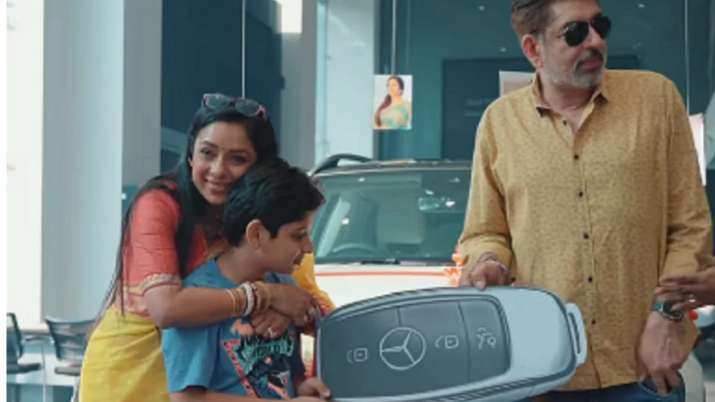 Anupamaa: मर्सिडीज खरीदने के बाद अनुपमा ने किया ये बड़ा काम, अब सोशल मीडिया में हो रहा वायरल