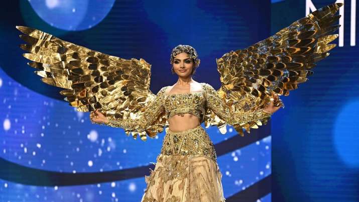 Miss Universe 2023: 'सोने की चिड़िया' बनकर Divita Rai ने भारत को किया रिप्रेजेंट, बचपन से देख रही हैं ये सपना