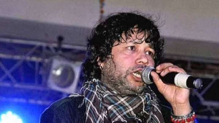 कैलाश खेर पर कर्नाटक में कॉन्सर्ट के दौरान शख्स ने फेंकी बॉटल, बाल-बाल बचे गायक