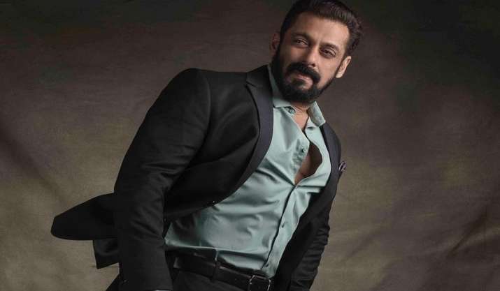 अब 'अंदाज अपना अपना' के सीक्वल से पार लगेगी आमिर खान की नैया! अमर से मिलने पहुंचे प्रेम भोपाली