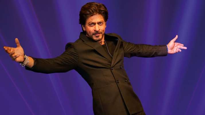 Shah Rukh Khan को मुंबई आते ही एक महिला ने जड़ा था जोरदार थप्पड़, जानिए क्या था किस्सा