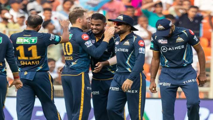 IPL 2023: इस बॉलर ने आखिरी ओवर में लुटाए 31 रन, गुजरात टाइटंस के लिए हार में बन गया बड़ा विलेन