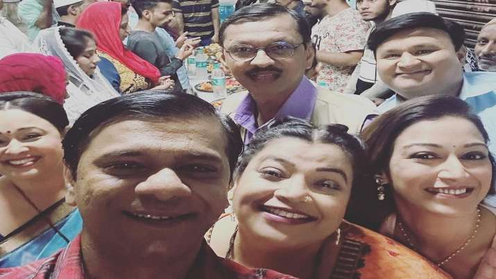 TMKOC: गोकुलधाम सोसाइटी की इफ्तार पार्टी में नहीं दिखे जेठालाल, पोपटलाल ने डॉक्टर हाथी के साथ किए मजे