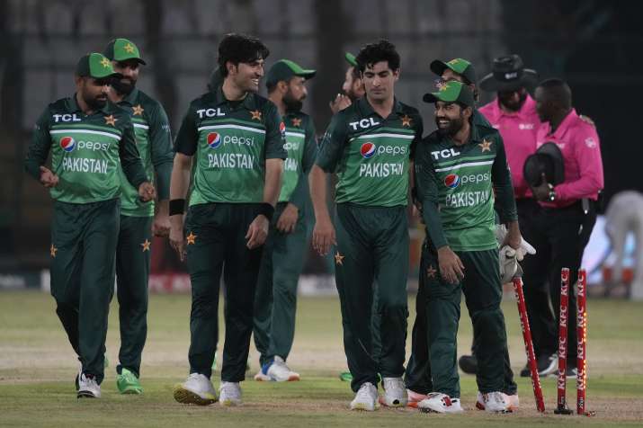 ICC ODI Rankings: पाकिस्तान ने टीम इंडिया को पछाड़ा, रैंकिंग में हुआ बड़ा फेरबदल